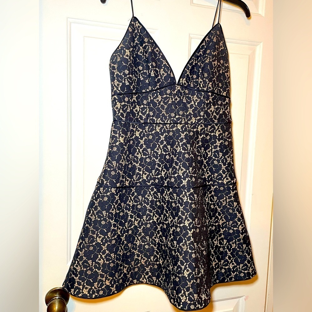 Keepsake The Label Navy Lace Dress Large NWT Nordstrom Fit & Flare Prom Formal